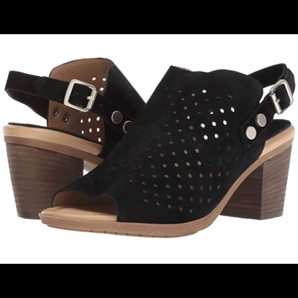 NWOT Vaneli Black Suede Heel